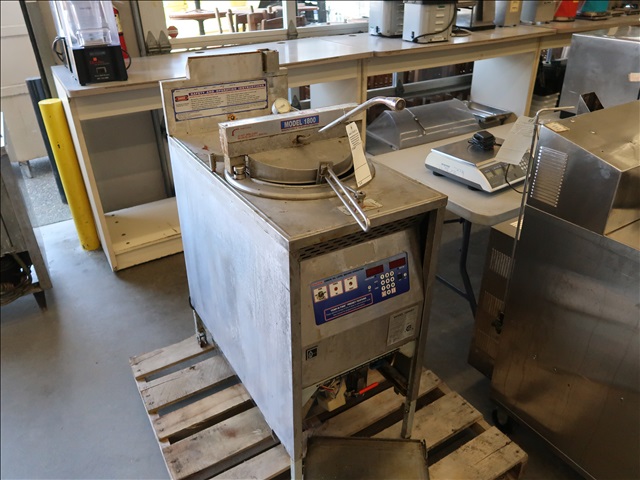 Broaster Pressure Fryers and Equipment - Broaster Company