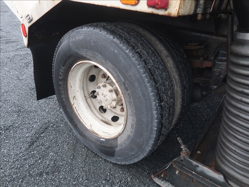 1988 Ford Cargo 7000 Sweeper Truck 