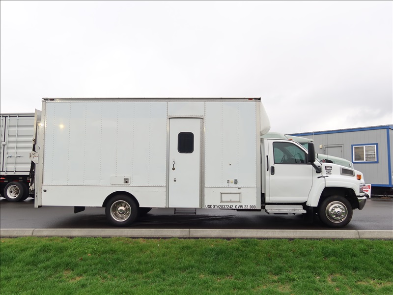 2007 GMC C5500 VAN TRUCK W/LIFT GATE | MARYSVILLE HEAVY EQUIPMENT ...