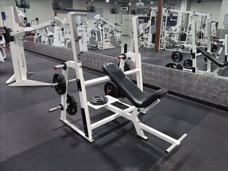 FLEX FITNESS | 24 HOUR FITNESS - ONLINE AUCTION | James G. Murphy Co.