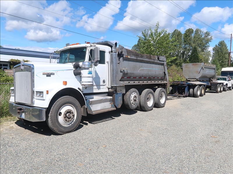 1985 KENWORTH W900 TRI/A TRANSFER TRUCK AND TRAILER | KENMORE HEAVY ...