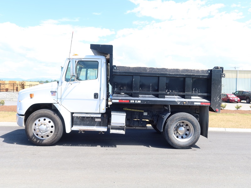 2000 FREIGHTLINER FL70 DUMP TRUCK | MARYSVILLE HEAVY EQUIPMENT ...