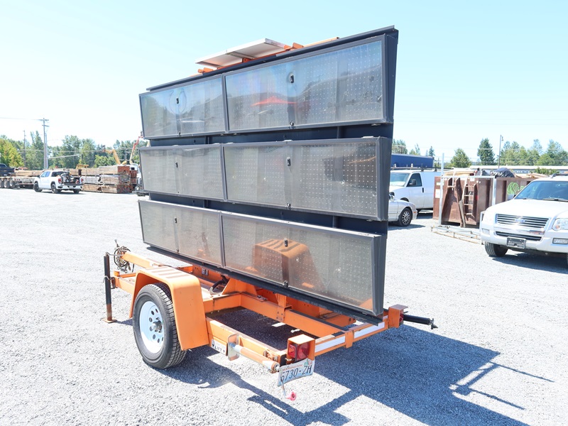 2009 ADDCO TRAILER MOUNTED MESSAGE BOARD | MARYSVILLE HEAVY EQUIPMENT ...