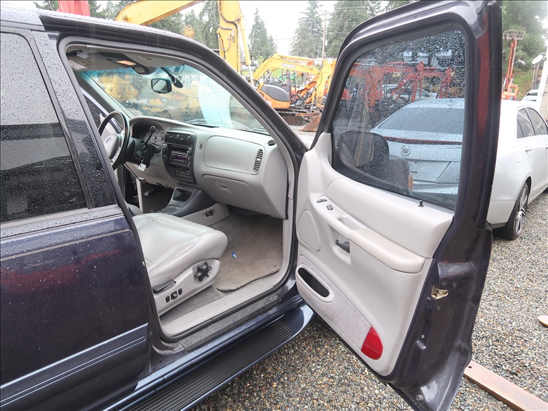 2000 MERCURY MOUNTAINEER SUV 4WD KENMORE HEAVY EQUIPMENT, CONTRACTORS