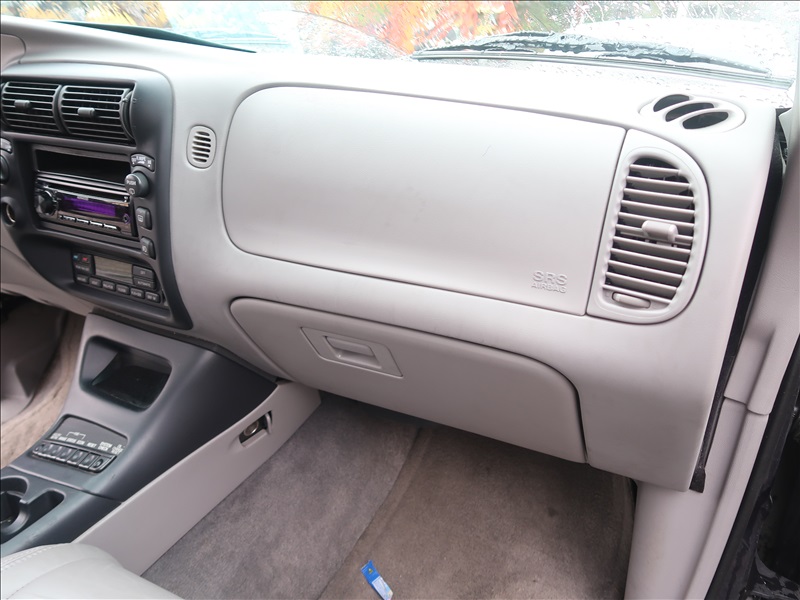 2000 MERCURY MOUNTAINEER SUV 4WD KENMORE HEAVY EQUIPMENT, CONTRACTORS