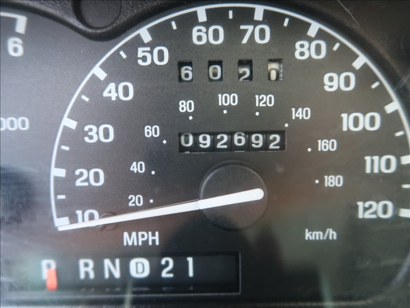 2000 MERCURY MOUNTAINEER SUV 4WD KENMORE HEAVY EQUIPMENT, CONTRACTORS