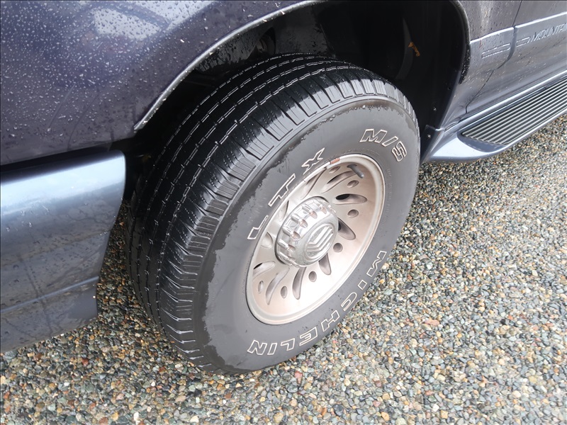 2000 MERCURY MOUNTAINEER SUV 4WD KENMORE HEAVY EQUIPMENT, CONTRACTORS