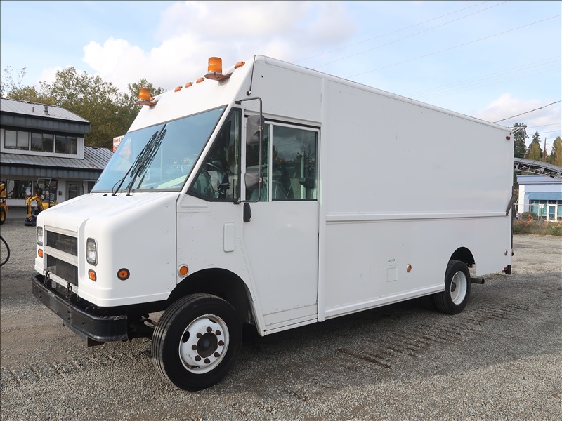 1999 FREIGHTLINER MT55 STEP VAN W/LIFT GATE | *NEW DATE* KENMORE HEAVY ...