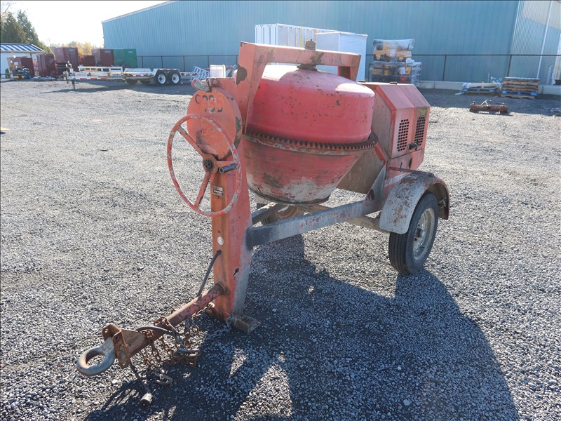 MQ WHITMAN CONCRETE MIXER MARYSVILLE HEAVY EQUIPMENT, CONTRACTORS EQUIPMENT & VEHICLES