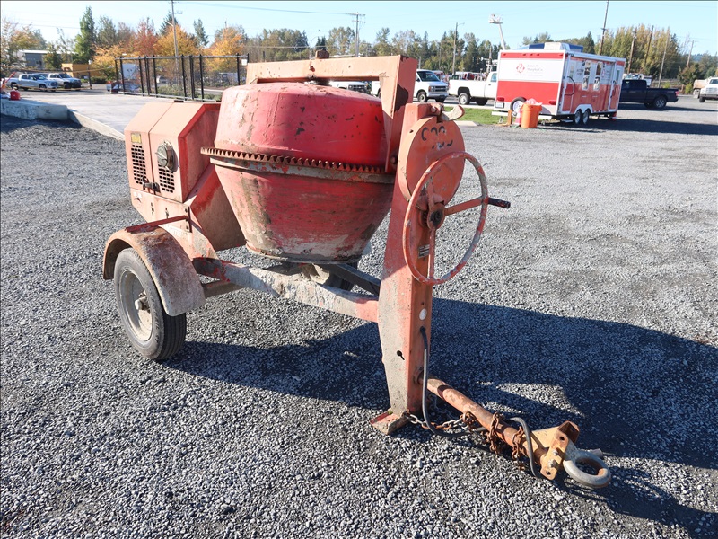 MQ WHITMAN CONCRETE MIXER MARYSVILLE HEAVY EQUIPMENT, CONTRACTORS EQUIPMENT & VEHICLES