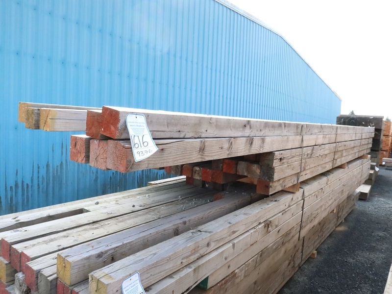 LOT, 4" X 4" RECLAIMED LUMBER, LENGTHS APPROX 16' 20' (NO REMOVAL
