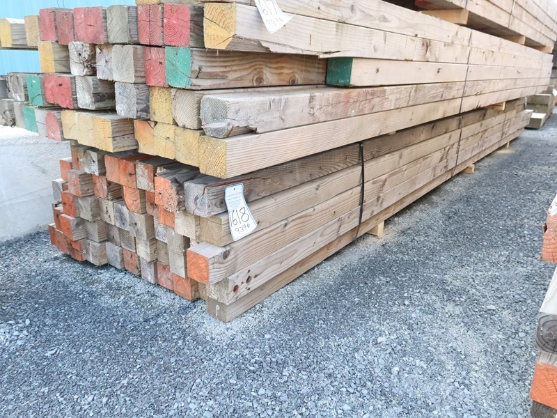 LOT, 4" X 4" RECLAIMED LUMBER, LENGTHS APPROX 16' 20' (NO REMOVAL
