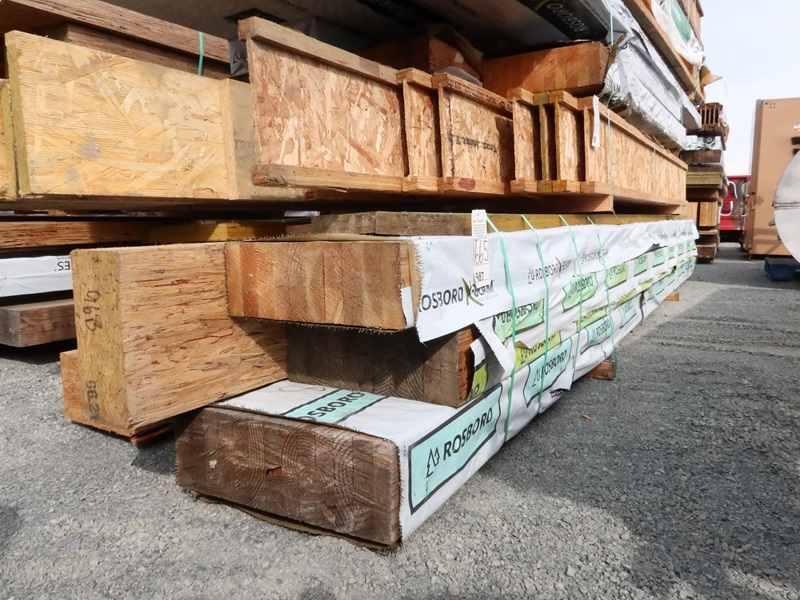LOT, ASSORTED GLULAM LUMBER AT VARIOUS LENGTHS FROM APPROX 16' 17' (NO REMOVAL UNTIL THURSDAY