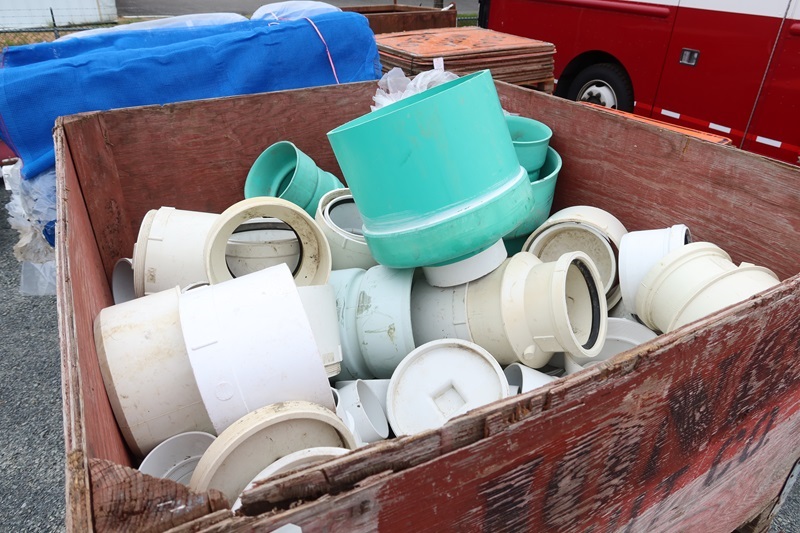 LOT, ASSORTED CONTRACTORS SUPPLIES IN THESE (3) BINS (BINS NOT INCLUDED