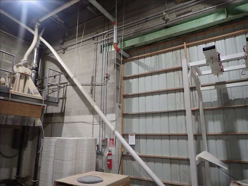 Pwa Poly Silos W Hopper Choretime Flex Auger Conveyor Beta Hatch Online Auction