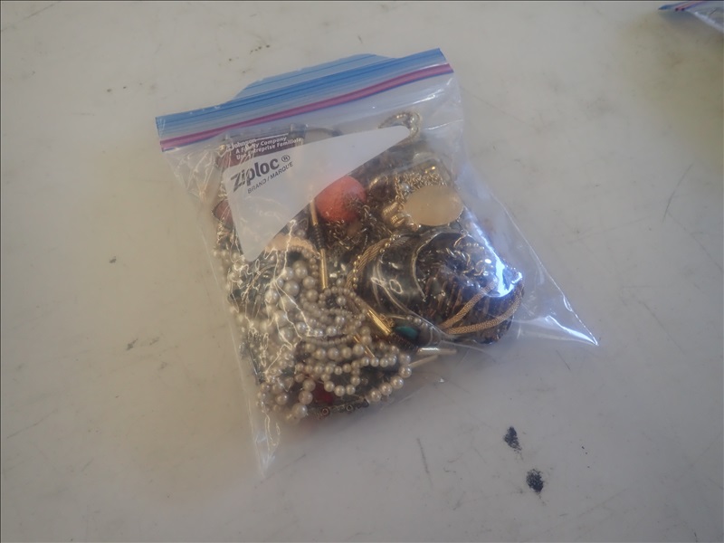 GENERAL PREVIEW PHOTOS BIG BOX STORE RETURNS & POLICE SEIZURES