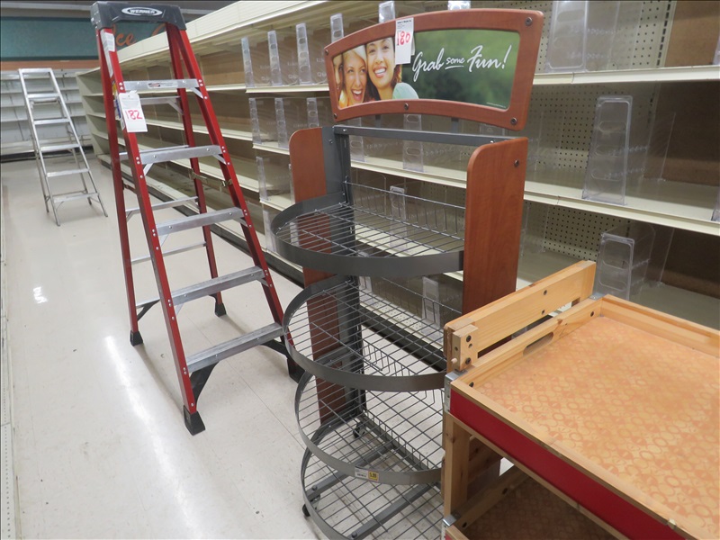 1/2 CIRCLE WIRE RACK DISPLAY BOULEVARD PARK THRIFTWAY ONLINE ONLY