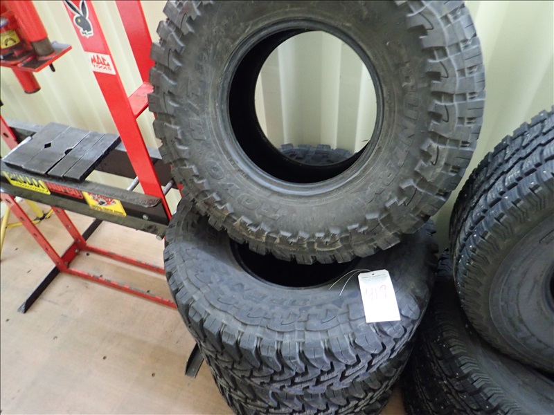 set-of-4-toyo-33-1250-r15-open-country-mt-tires-carr-enterprises