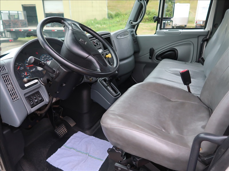 2005 INTERNATIONAL 4300 SBA 4X2 | DEL'S TRUCK INVESTMENTS, LLC - ONLINE ...