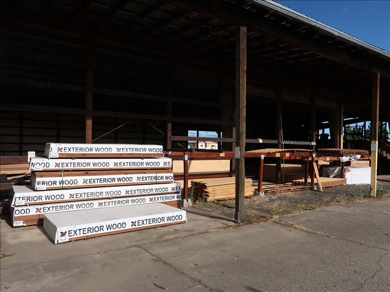 ADDITIONAL LUMBER PHOTOS ECONOMY PLYWOOD LIVE AUCTION James G