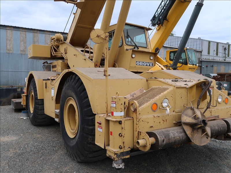 1980 GROVE RT-740 | FAIRHAVEN SHIPYARD - LIVE AUCTION | James G. Murphy Co.