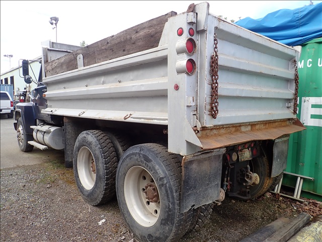 1986 FORD LTL 9000 T/A SUMP TRUCK, CUMMINS NTC 400, 13 SPD, SPRING BEAN ...