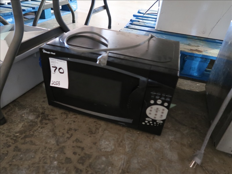 MAGIC CHEF MCM770B1 RESTAURANT EQUIPMENT ONLINE AUCTION James G