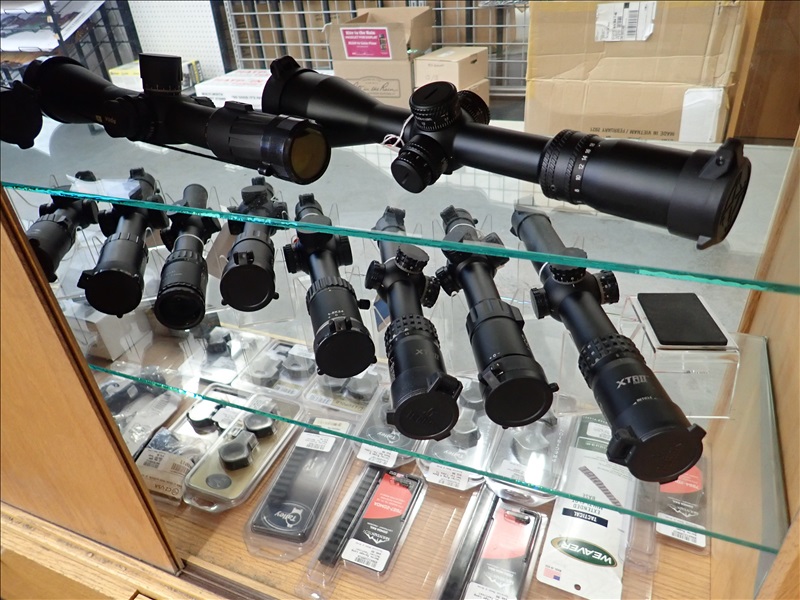 ASSORTED OPTICS SURPLUS AMMO & ARMS ONLINE AUCTION James G