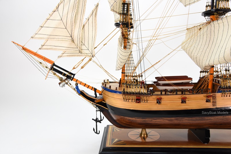 HMS Discovery ship model in wooden crate with box Dimension approx.: 35 ...